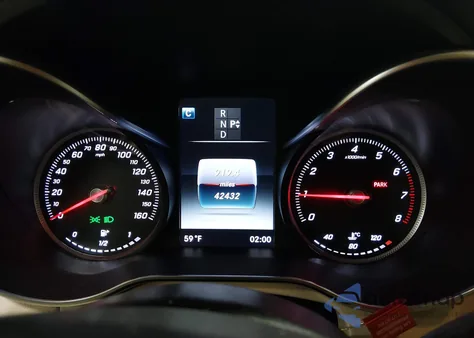 2016 Mercedes-Benz Glc 300 z USA, uszkodzony, nr VIN WDC0G4JB1GF090859